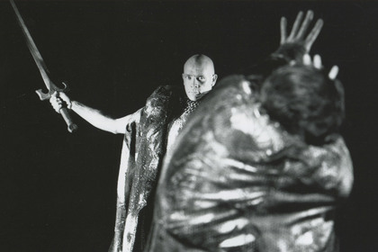 Production still for "The Chronicle of Macbeth". John Nobbs as Banquo's Ghost. Photographer: Reimund Zunde
