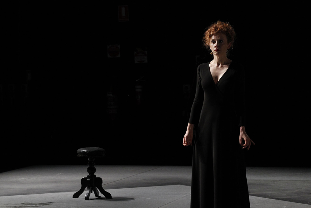 Production still for "The Bloody Chamber". Alison Whyte. Photographer: Jeff Busby