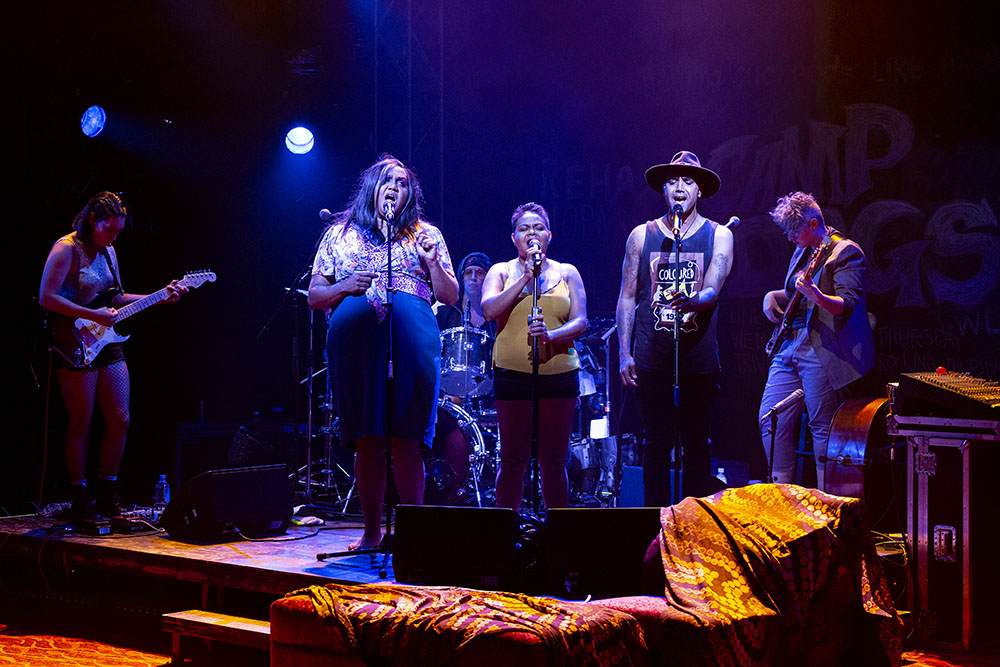 Production still for "Barbara and the Camp Dogs". L-R: Sorcha Albuquerque, Elaine Crombie, Michelle Vincent, Ursula Yovich, Troy Jungaji Brady, Jessica Dunn. Photographer: Pia Johnson