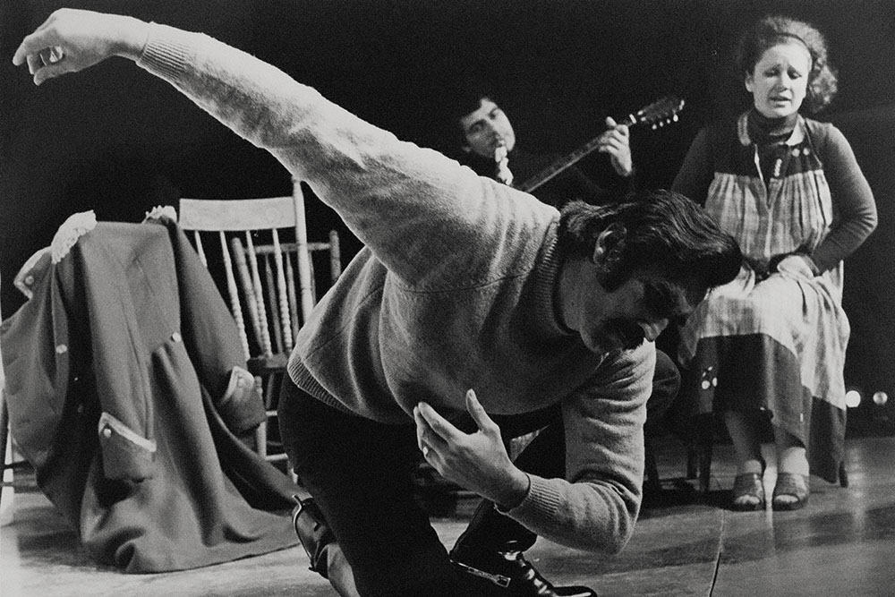 Production still for "Antigone". L-R: Gerard Kennedy as Creon, Nadia Tass (singer). Photographer: Jeff Busby