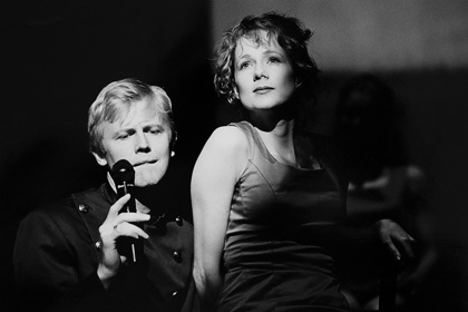 Production still for "Still Angela". L-R: Simon Wilton, Lucy Taylor. Photographer: Jeff Busby