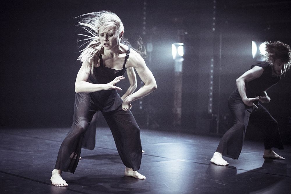 Production still for "Skeleton Tree". L-R: Nicola Leahey, James O'Hara. Photographer: Pippa Samaya