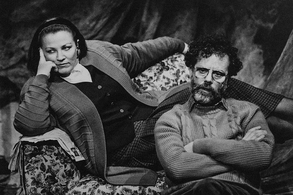 Production still for "Hotel Sorrento". L-R: Caroline Gillmer as Meg, David Latham as Edwin. Photographer: Jeff Busby