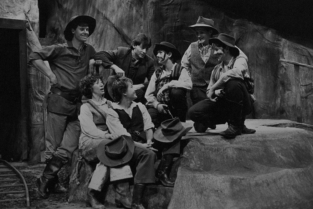 Production still for "The Oath of Bad Brown Bill". Cast pictured includes Peter Cox, Simon O'Laughlin, James Harkness, David O'Keeffe, Jan Friedl. Photographer: Jeff Busby