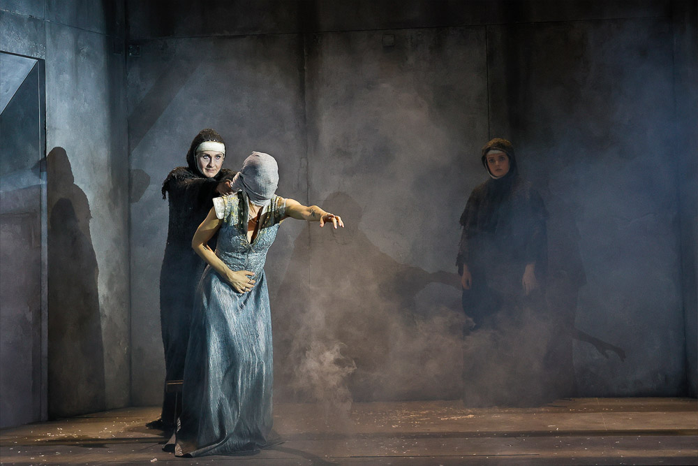 Photographer: Natasha Herbert, Bojana Novakovic and Tyallah Bullock.