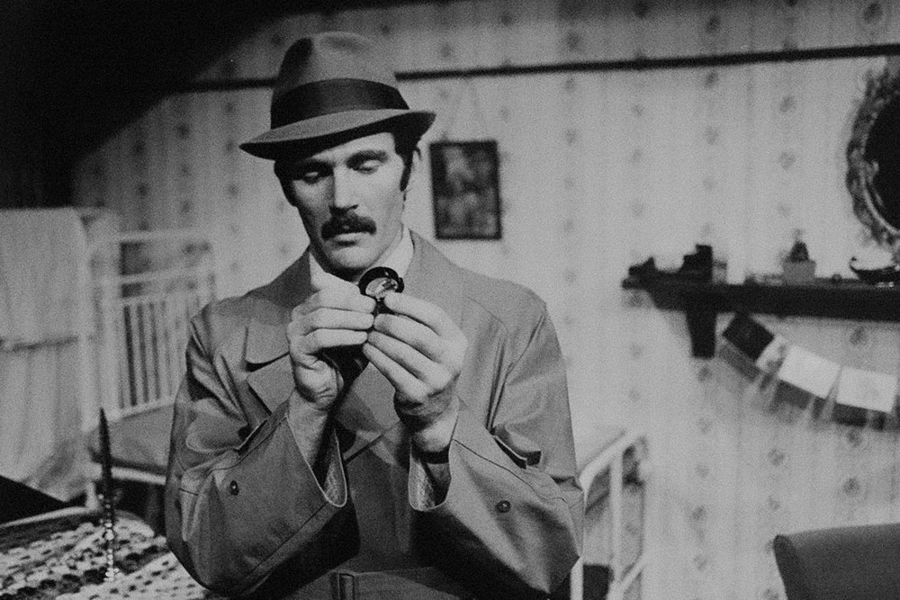 Production still for "Loot". David Swann as Truscott. Photographer: Unknown